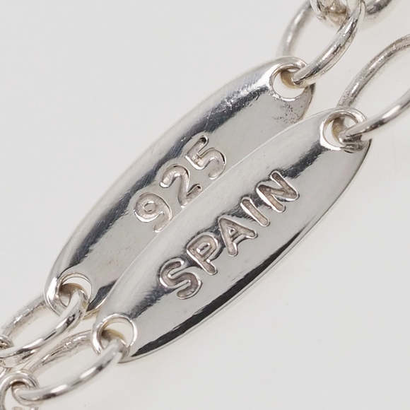 TIFFANY & CO. Initial Necklace - Picture 5 of 7